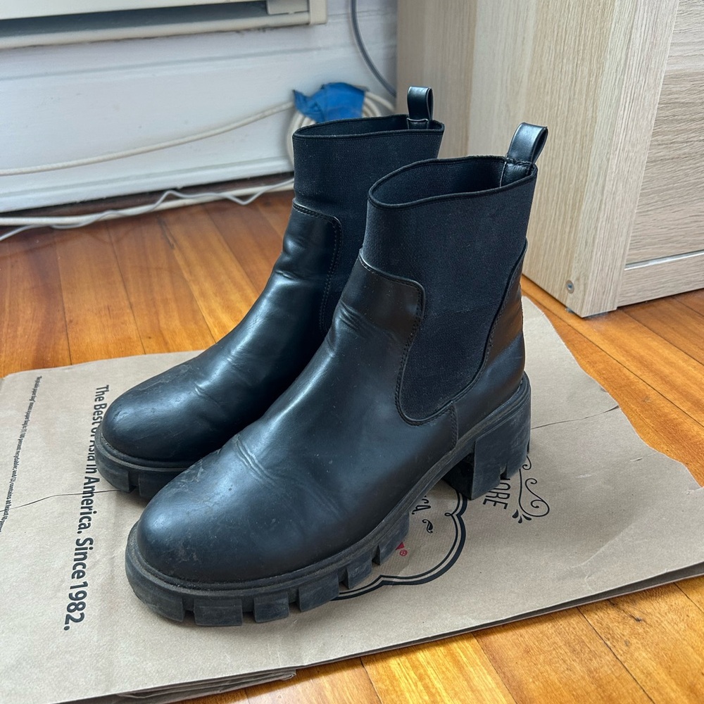 Black Chunky Chelsea Booties for Women